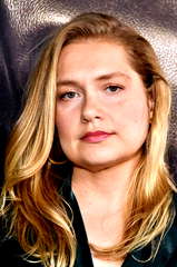 Merritt Wever profile picture