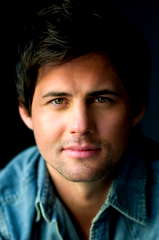 Kristoffer Polaha profile picture