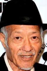 Aki Aleong profile picture