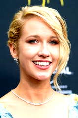 Anna Camp profile picture