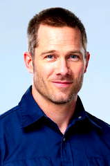 Luke Macfarlane profile picture