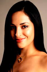 Andrea Luna profile picture