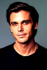 Antoni Porowski profile picture