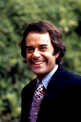 Laurence Luckinbill profile picture