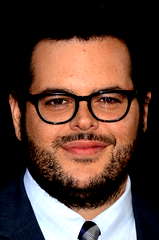 Josh Gad profile picture