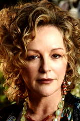 Bonnie Bedelia profile picture