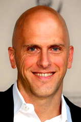 Bradley Buecker