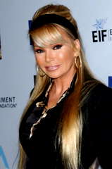 Suzan Hughes profile picture