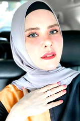 Angel Lelga profile picture