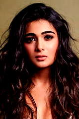 Shalini Pandey profile picture