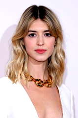 Daisy Edgar-Jones profile picture