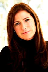 Maura Tierney profile picture