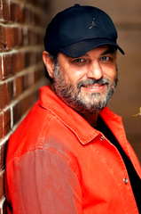 Sam Derakhshani