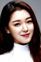 Jo Woo-ri profile picture