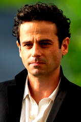 Luke Kirby profile picture