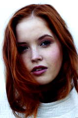 Ellie Bamber profile picture