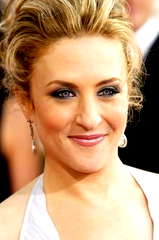 Bitty Schram profile picture