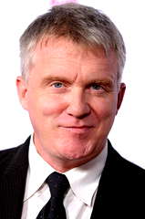 Anthony Michael Hall profile picture