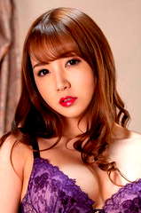 Ayaka Tomoda profile picture