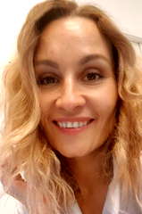 Eva Nádaždyová profile picture