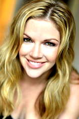 Corri English profile picture
