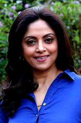 Nadhiya
