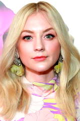 Emily Kinney profile picture
