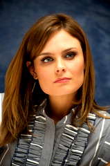 Emily Deschanel profile picture