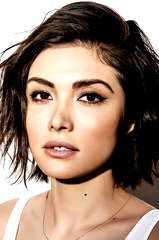 Daniella Pineda profile picture