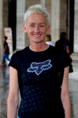 Muriel Gray profile picture
