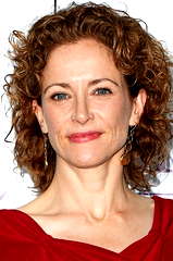 Leslie Hope profile picture