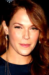 Amanda Righetti profile picture