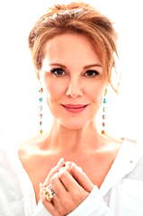 Elizabeth Perkins profile picture