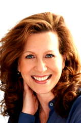 Betsy Aidem profile picture