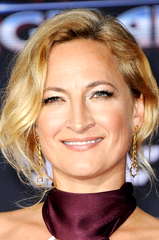Zoë Bell profile picture