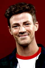 Grant Gustin profile picture