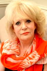 Sherrie Hewson profile picture