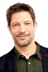 Mickey Hardt profile picture