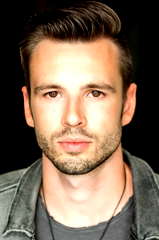 Nik Andrews profile picture