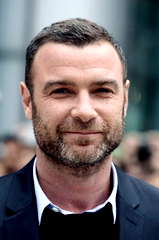 Liev Schreiber profile picture
