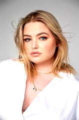 Samantha Aucoin