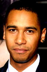 Elliot Knight profile picture
