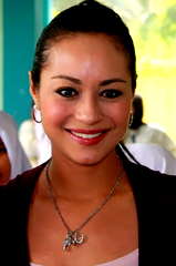 Maya Karin profile picture