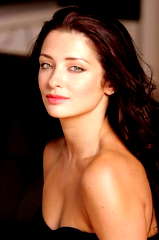Elysia White profile picture