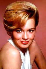 Angie Dickinson profile picture