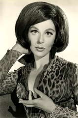 Fenella Fielding profile picture