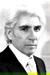 Frank Finlay profile picture
