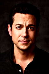 Zachary Levi profile picture