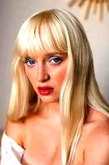 Karina Kolokolchykova profile picture