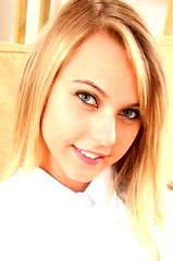 Chloey Toy profile picture